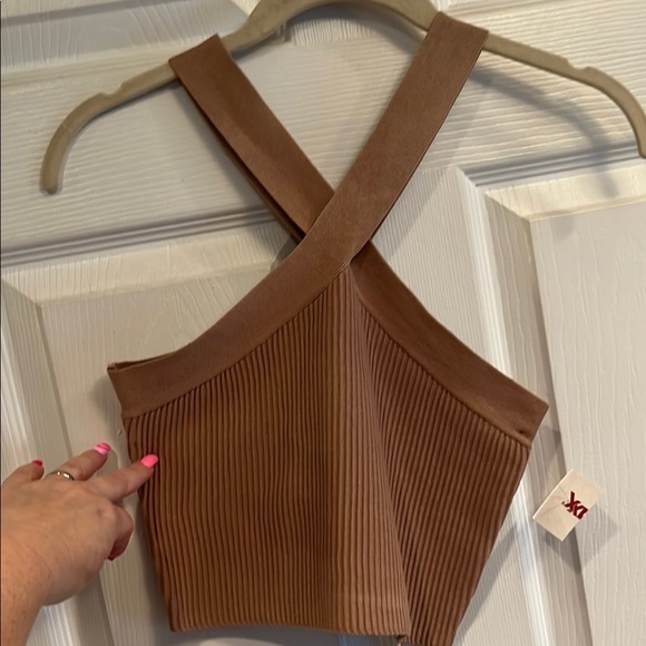 Love Tree Tan Ribbed Crop Tank Top - Picture 1 of 4